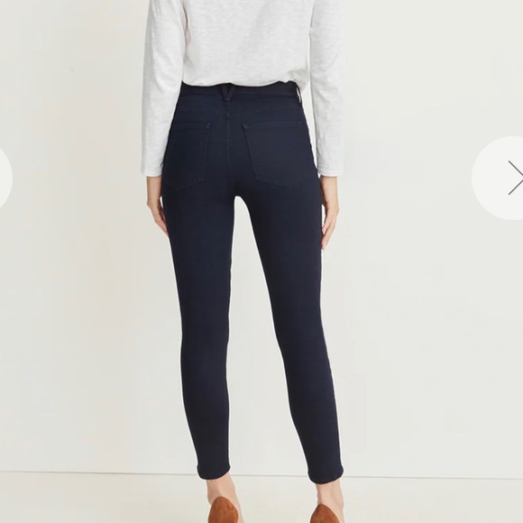 Veronica Beard Debbie Skinny Jean in Indigo - Picture 4 of 15